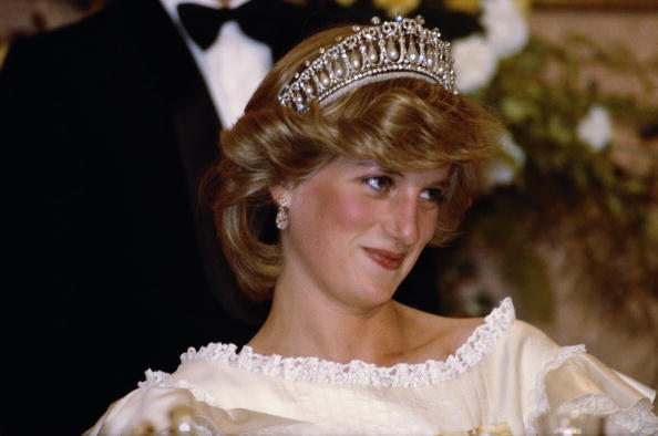 princess diana wedding tiara. princess diana wedding tiara.