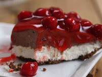  Black Forest Cheesecake Pie Will Be Devoured in Seconds