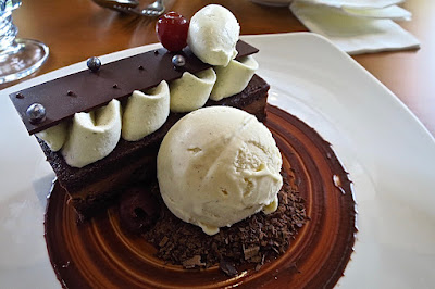 Atout, black forest gateau