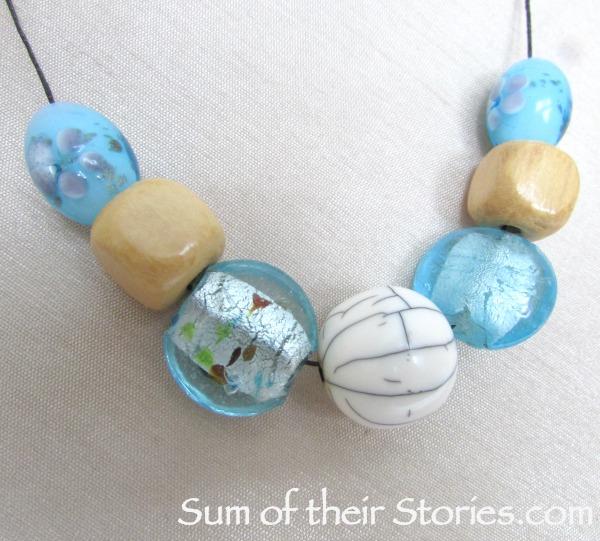 Easy to make bead necklace