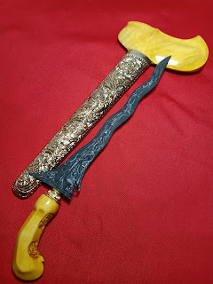 keris sajen bertuah sakti, cara menyantet, ilmu santet, keris bonang seronce, keris sepuh, keris termahal, keris langka, keris pusaka tarikan alam, menghancurkan musuh