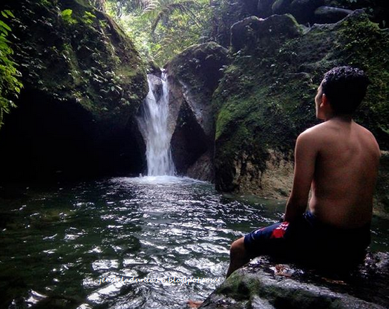 [http://FindWisata.blogspot.com] Mengeksplor Pesona Air Terjun Batu Belah Sibolangit