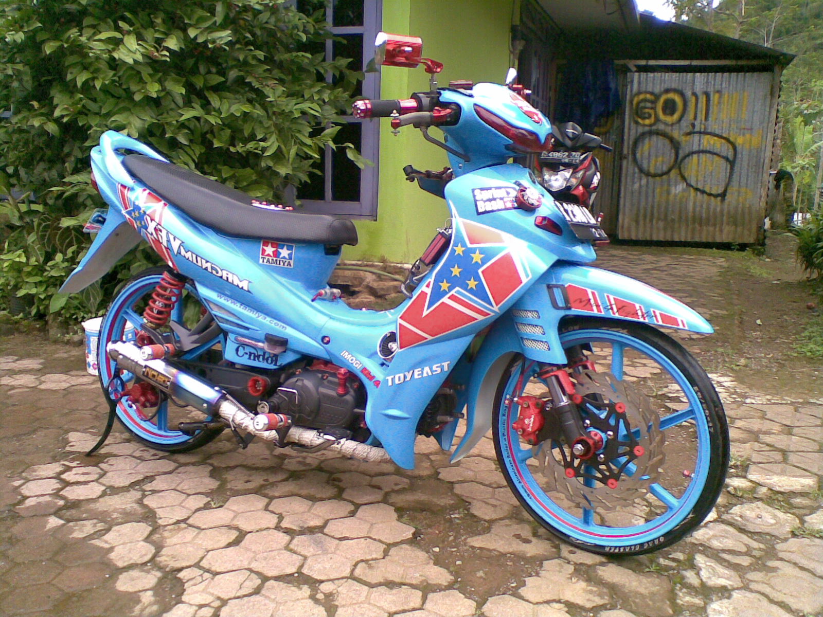 motor modifikasi  indonesia JUPITER  Z  2004 