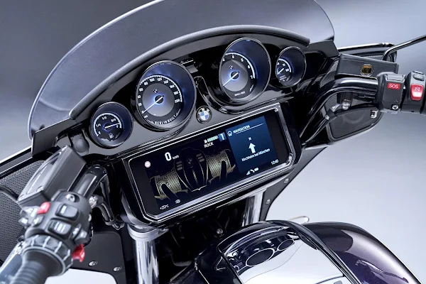 BMW Motorrad lança R 18 Transcontinental e R 18 B - fotos e detalhes
