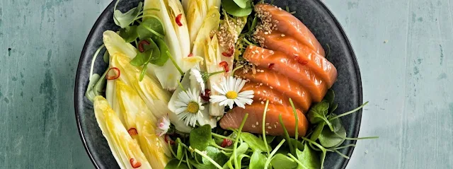 Belgian endive and purslane with sesame dressing