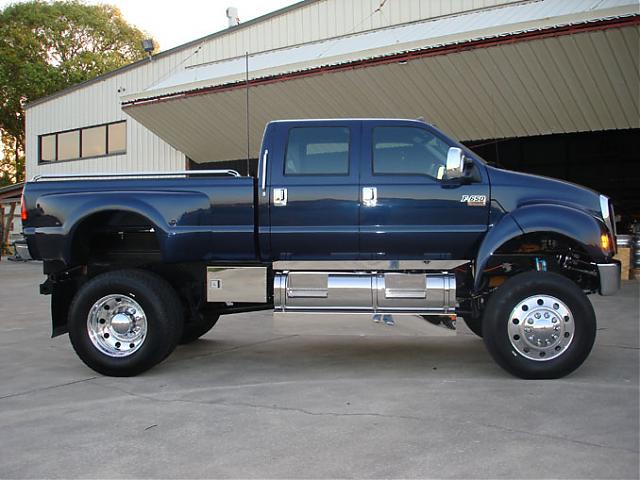 Big Ford Trucks Mudding