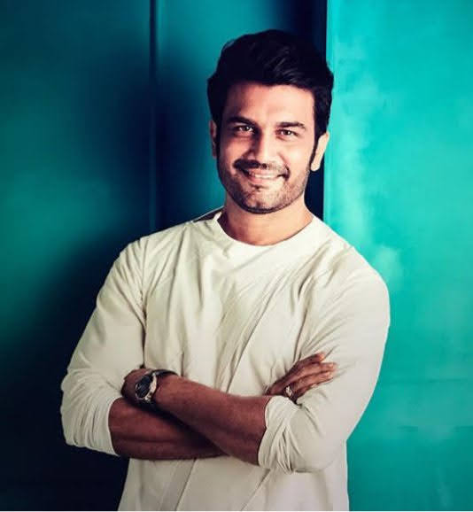 Sharad Kelkar Wife, Age, Family, Movies, Serials, Daughter, Net Worth And Instagram