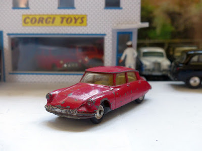 210S Citroen DS19