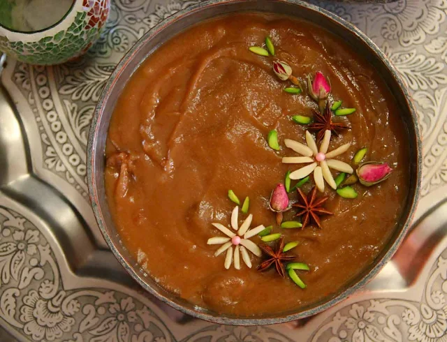 Samanu, Iranian sweet brown pudding served in Nowruz.