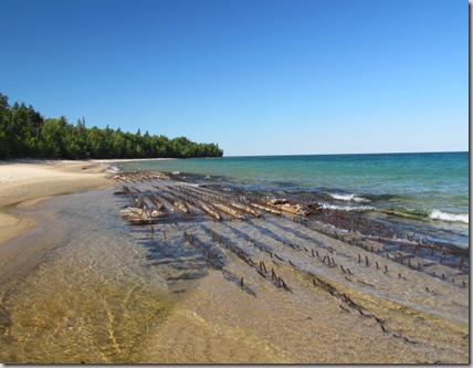 grand_mar_lthouse_ship_wreck