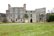 Castle House still standing after two twentiethcentury fires. (ds )