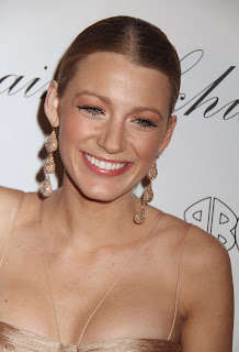 Blake-Lively-dressed-1838349