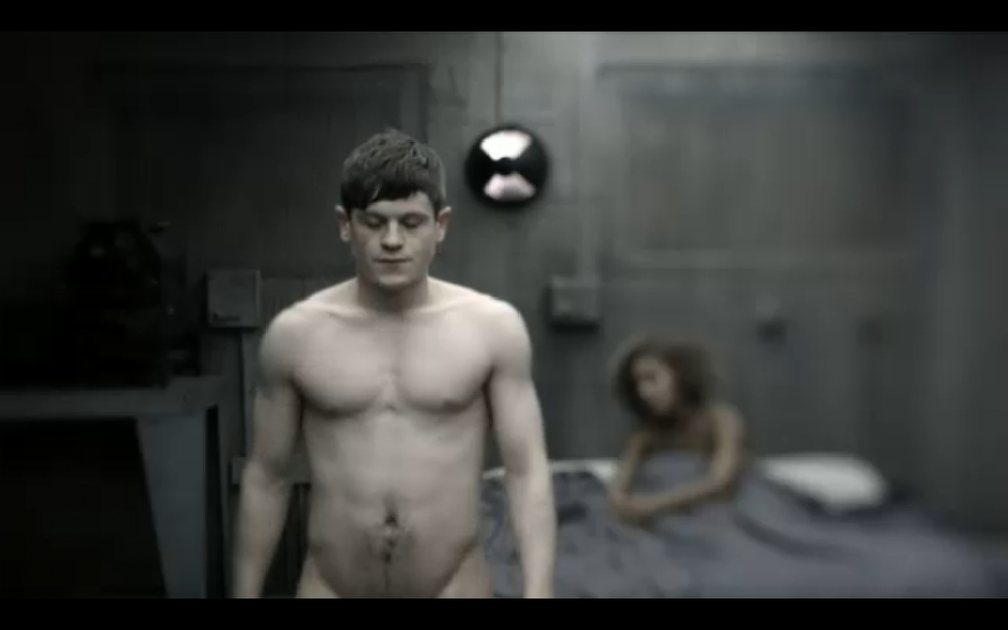 Iwan Rheon - Gallery