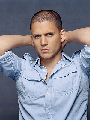 Cara um homem inteligente e lindo como Scofield pra casar hhaha aloca