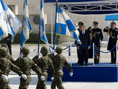 Υπό κατάργηση και η παρέλαση της 25ης Μαρτίου