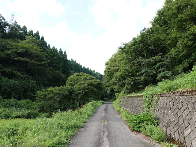 鳥取県西伯郡南部町東上のこもれび広場に向かいます