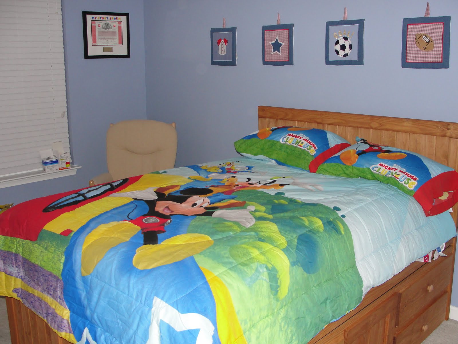 Mickey Mouse Clubhouse Bedroom Decor