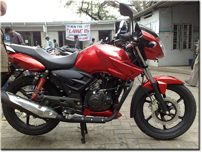 New TVS Apache RTR 160 with Tank Scoops