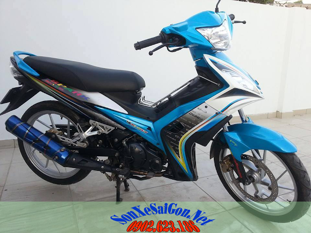 Sơn xe Exciter 2010 màu trắng xanh ngọc