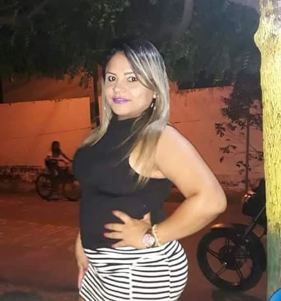 MULHER É MORTA NA FRENTE DE SUA RESIDENCIA NA CIDADE DE SOBRAL-CE