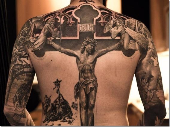 crucifi_dos_tatouage