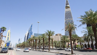 Al Faisaliyah Tower is the second tallest to see in Riyadh