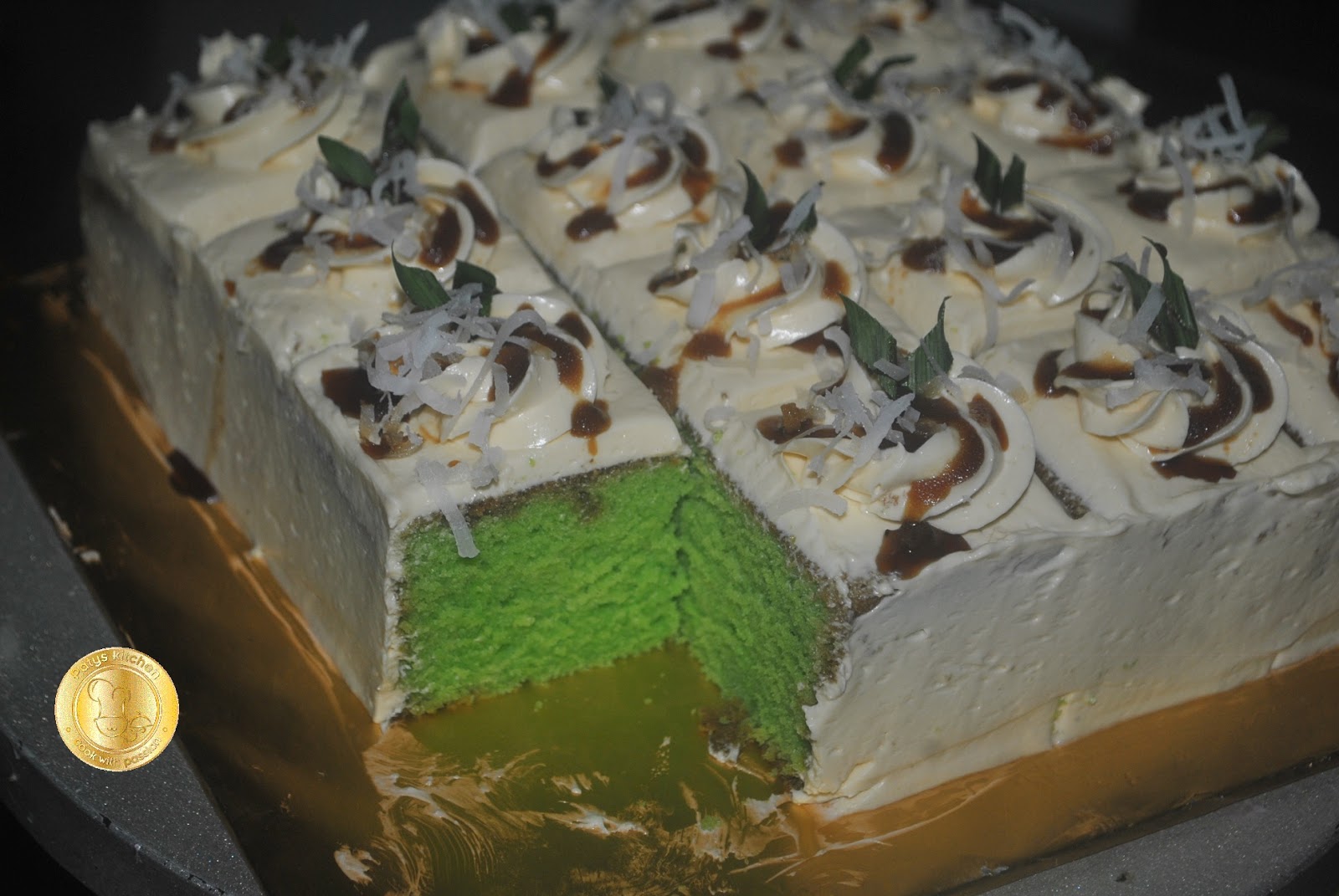 PATYSKITCHEN PANDAN GULA MELAKA SLICE CAKE