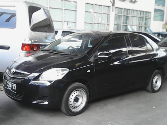 Vios Limo 2009 Plat B