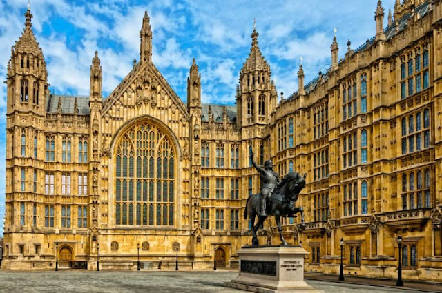 The British Parliamentary System In the Age of Churchill