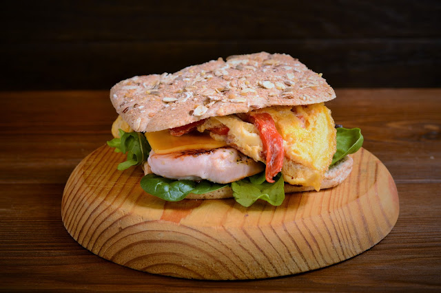 Sándwich especial de pavo