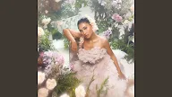 Lirik Bahasa Cinta - Novia Bachmid