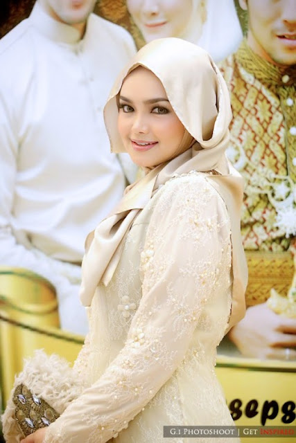  8 Gambar  Dato Siti Nurhaliza menutup Aurat versi Hana  
