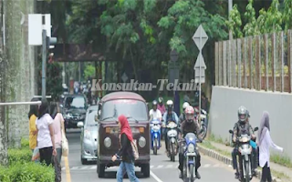 Keselamatan-Pejalan-Kaki-Di-Jalan-Raya