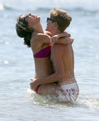 Justin Bieber and selena Gomez hot