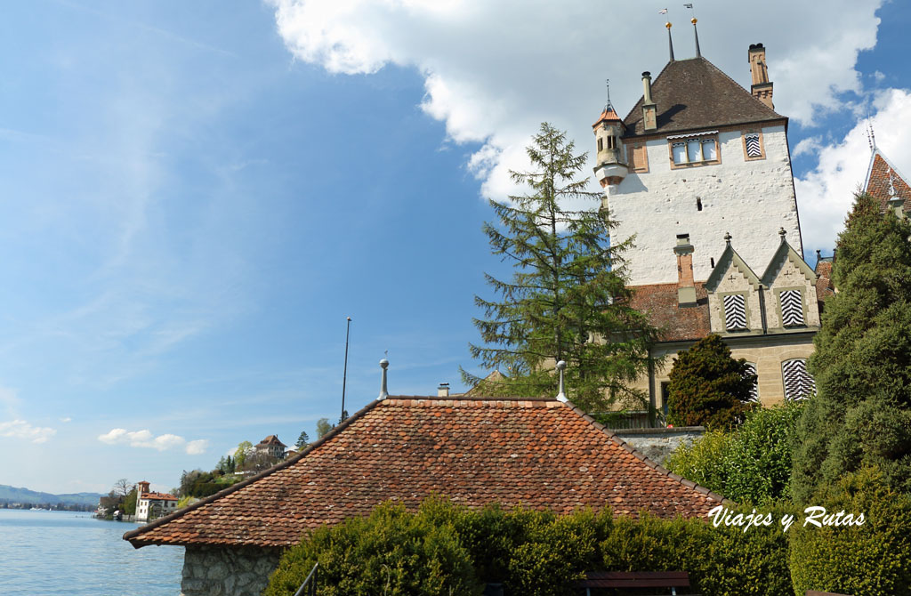 Jardines del castillo de Oberhofen - Suiza