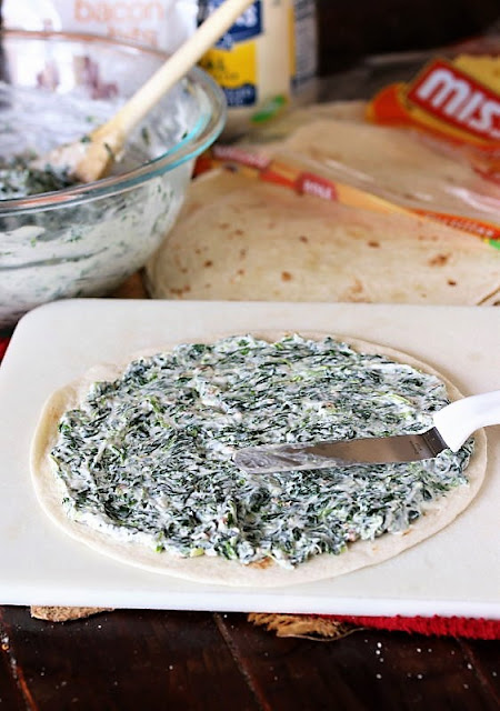 How to Make Bacon-Ranch Spinach Roll-Ups Image