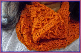 Sweet Nothings Crochet pattern blog, paid pattern for a warm textured cowl,