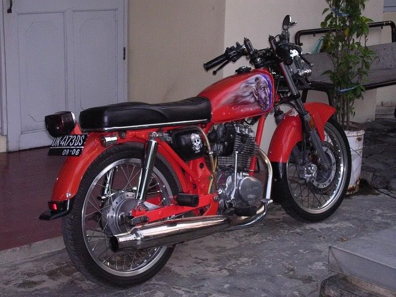 Kriwul Motorcycle Modification: Honda CB'76 Modifikasi