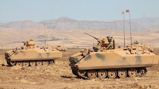 ΤΟΜΠ ACV-15(AAPC)   του Τουρκικού Στρατού, σε άσκηση.