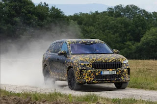 Skoda Kodiaq on road