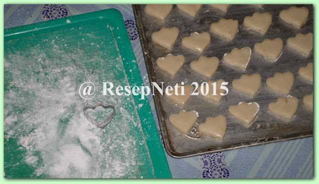 Resep kue kering bangkit di dapur kusNeti 2015