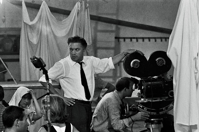Federico Fellini 1920-1993 Ιταλός σκηνοθέτης