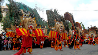 Gemblak, holiday in Indonesia, Reog dance, Tari Reog Ponorogo, Traditional dance, Traditional music, Warok,