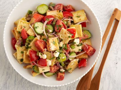 Middle Eastern Pita Panzanella 