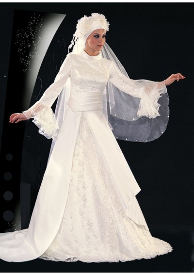 Fashion satin and lace muslim islamic wedding dress features its high round