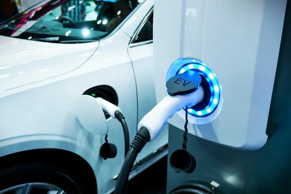 Mobil Listrik Teknologi Ramah Lingkungan Yang Bermanfaat Bagi Kehidupan