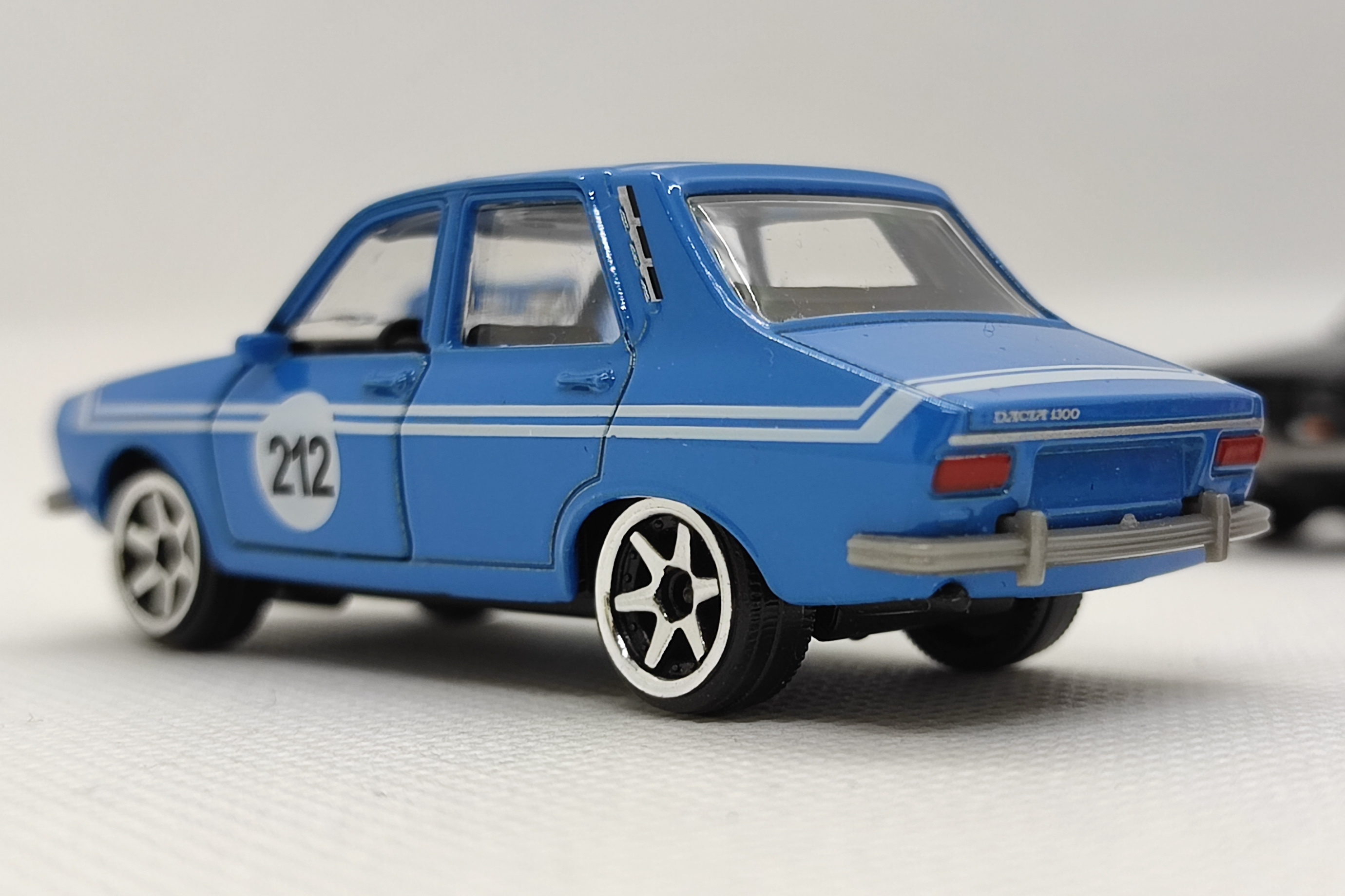 Dacia 1300 : la voiture qui a mis la Roumanie sur les roues - Renault Group