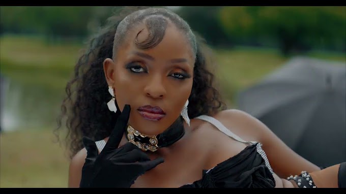 Download Video : Phina - Ti Ti Ti Mp4