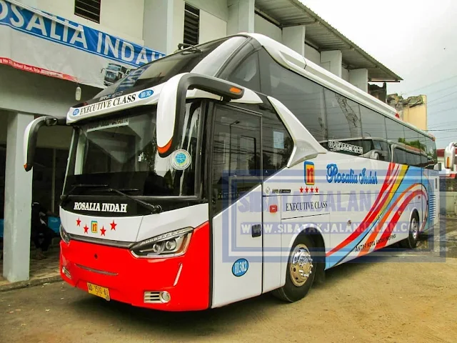 bus rosalia indah