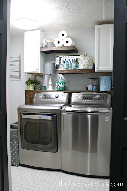 DIY floating wood shelves 